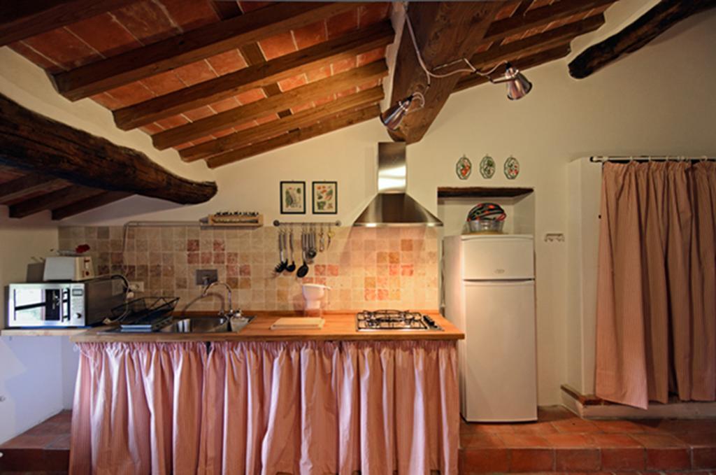Al Palazzaccio Villa Калчи Екстериор снимка